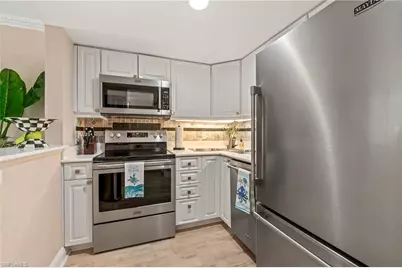 950 7th Ave S #23, Naples, FL 34102 - Photo 8