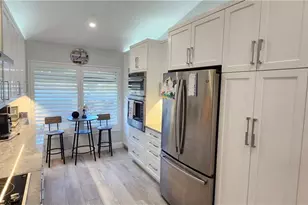 421 Kings Way, Naples, FL 34104 - Photo 8