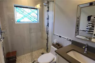 421 Kings Way, Naples, FL 34104 - Photo 16