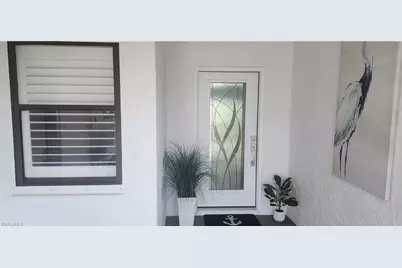 421 Kings Way, Naples, FL 34104 - Photo 2