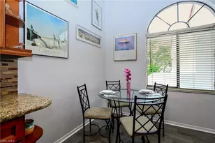 559 Beachwalk Cir, Naples, FL 34108 - Photo 14