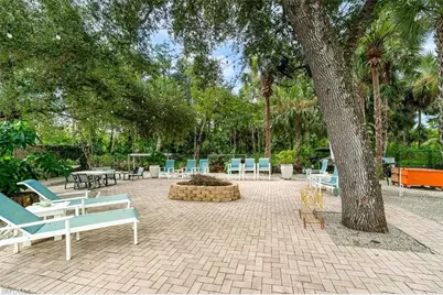 328 16th Ave NW, Naples, FL 34120 - Photo 4