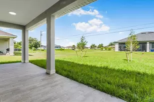 1417 NE 17th Ave, Cape Coral, FL 33909 - Photo 16