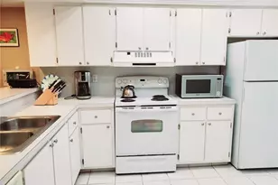 4250 Jack Frost Ct, Naples, FL 34112 - Photo 4