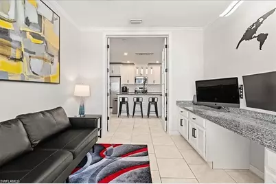 14672 Edgewater Cir, Naples, FL 34114 - Photo 12