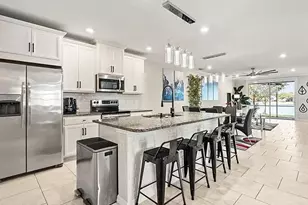 14672 Edgewater Cir, Naples, FL 34114 - Photo 10