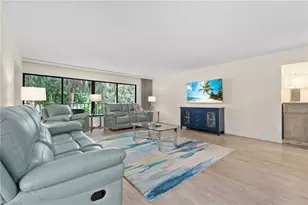 425 Wildwood Ln, Naples, FL 34105 - Photo 30