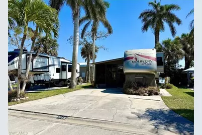 548 Cheetah Dr, Naples, FL 34114 - Photo 2