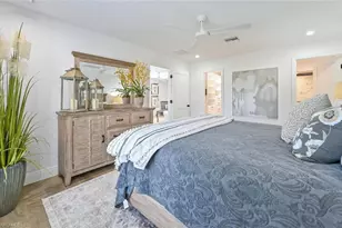 3105 Riviera Dr, Naples, FL 34103 - Photo 22