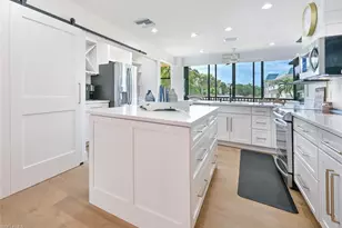 3105 Riviera Dr, Naples, FL 34103 - Photo 12