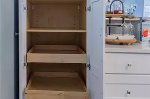 6849 Grenadier Blvd, Naples, FL 34108 - Photo 18