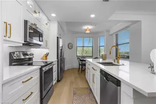 9554 Trevi Ct, Naples, FL 34113 - Photo 4