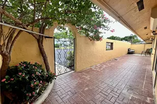 186 Harrison Rd, Naples, FL 34112 - Photo 2