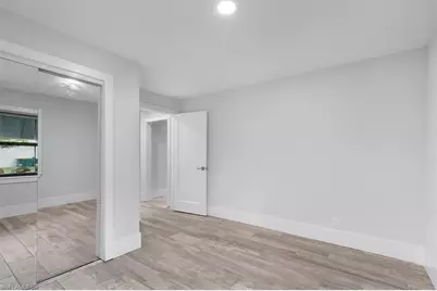 3240 Collee Ct, Naples, FL 34112 - Photo 10