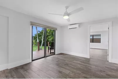 3240 Collee Ct, Naples, FL 34112 - Photo 18