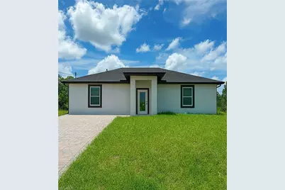 816 Palomino St E, Lehigh Acres, FL 33974 - Photo 2