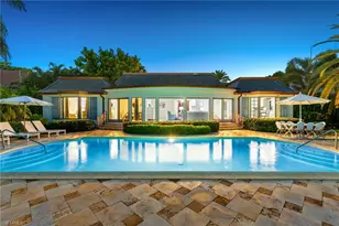 1060 Galleon Dr, Naples, FL 34102 - Photo 28