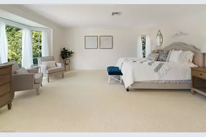 1060 Galleon Dr, Naples, FL 34102 - Photo 18