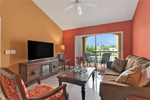 1195 Wildwood Lakes Blvd, Naples, FL 34104 - Photo 4