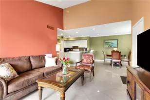 1195 Wildwood Lakes Blvd, Naples, FL 34104 - Photo 6