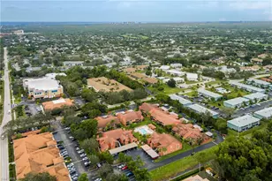 180 Cypress Way E, Naples, FL 34110 - Photo 40