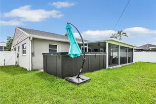 195 Hibiscus Dr, Fort Myers Beach, FL 33931 - Photo 28