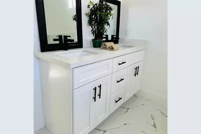 828 Portland St E, Lehigh Acres, FL 33974 - Photo 6