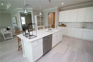 251 Indies Dr E, Naples, FL 34114 - Photo 12