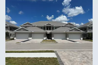 251 Indies Dr E #202, Naples, FL 34114 - Photo 2