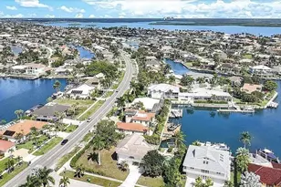 1800 Woodbine Ct, Marco Island, FL 34145 - Photo 44