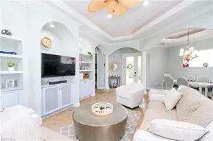 372 Mallory Ct, Naples, FL 34110 - Photo 6