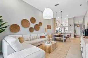 9397 Pocida Ct, Naples, FL 34119 - Photo 24