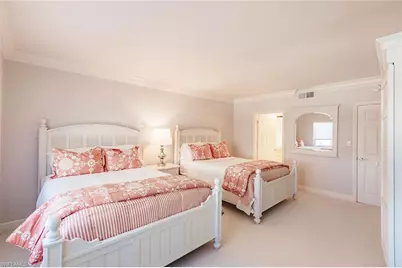 2885 Gulf Shore Blvd N #302, Naples, FL 34103 - Photo 28