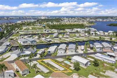 128 Cortez Way, Fort Myers Beach, FL 33931 - Photo 10