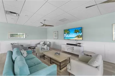 9715 Gulf Shore Dr #202, Naples, FL 34108 - Photo 2