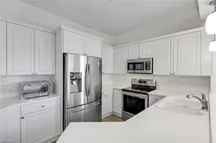 400 Flagship Dr, Naples, FL 34108 - Photo 14