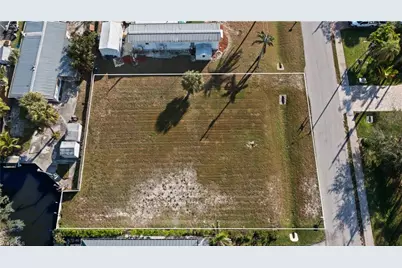 4460 Tarpon Ave, Bonita Springs, FL 34134 - Photo 4