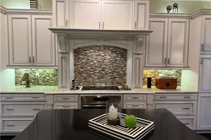 3200 Atlantic Cir, Naples, FL 34119 - Photo 12