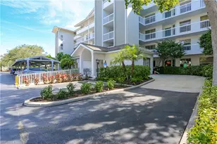 360 Horse Creek Dr, Naples, FL 34110 - Photo 2