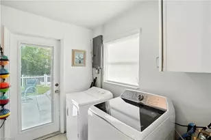 578 14th St N, Naples, FL 34102 - Photo 22