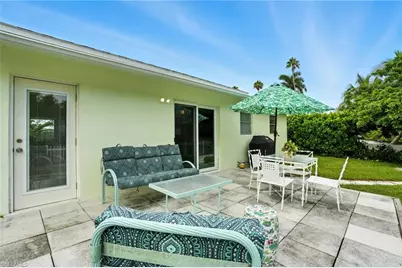 578 14th St N, Naples, FL 34102 - Photo 24