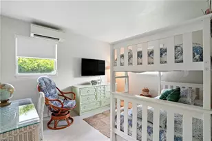 578 14th St N, Naples, FL 34102 - Photo 20