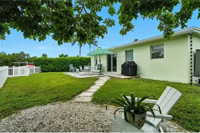 578 14th St N, Naples, FL 34102 - Photo 28