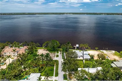 1223 Coconut Dr, Fort Myers, FL 33901 - Photo 4
