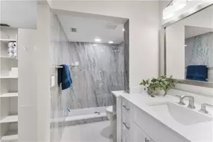 10686 Gulf Shore Dr, Naples, FL 34108 - Photo 8