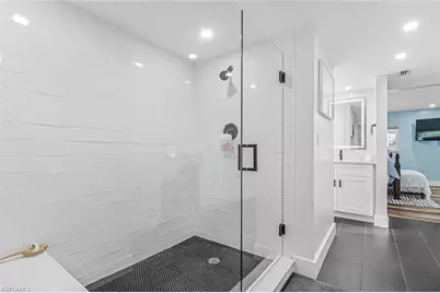 1823 Hurricane Harbor Ln, Naples, FL 34102 - Photo 18