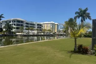 1823 Hurricane Harbor Ln, Naples, FL 34102 - Photo 30