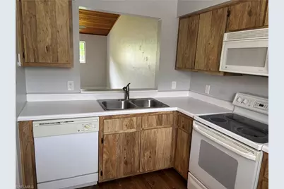 9303 Lennex Ln, Fort Myers, FL 33919 - Photo 10