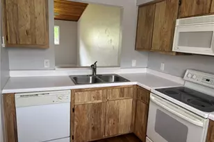 9303 Lennex Ln, Fort Myers, FL 33919 - Photo 10