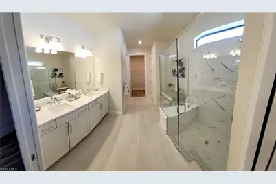 2045 Yellowfin Cir W, Naples, FL 34114 - Photo 12